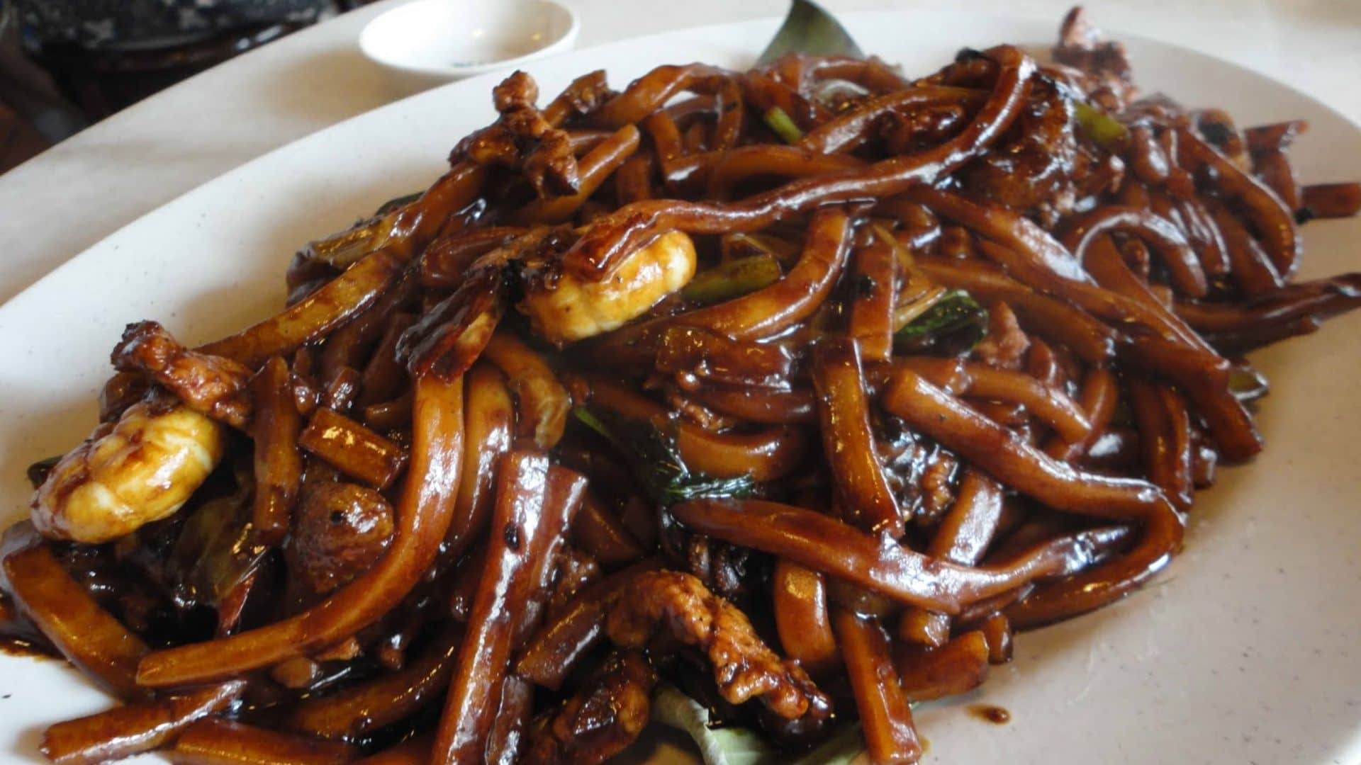Hokkien Mee in Kuala Lumpur and Selangor down to Johor (central to southern Malaysia), not the Hokkien Mee in Penang (prawn noodles).