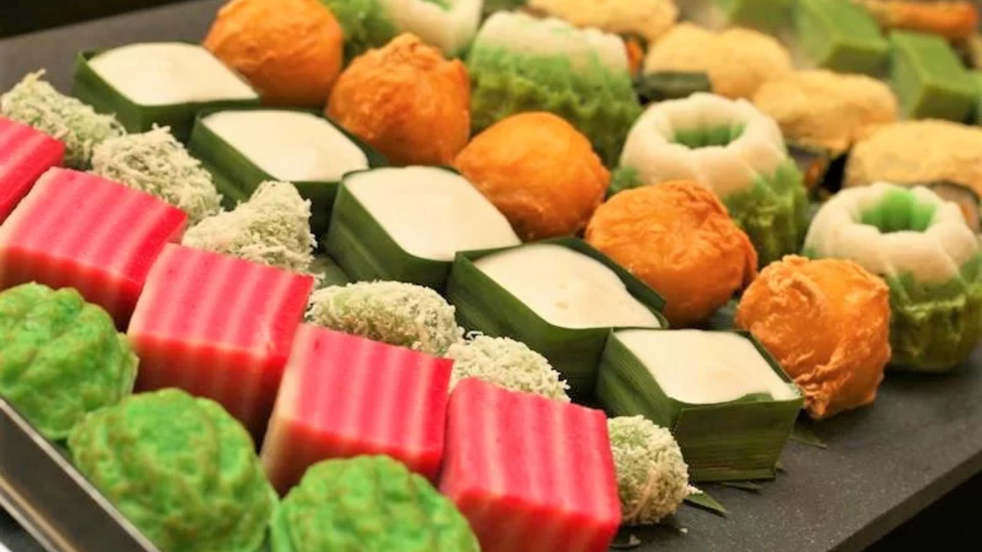 Malaysian local food kuih muih